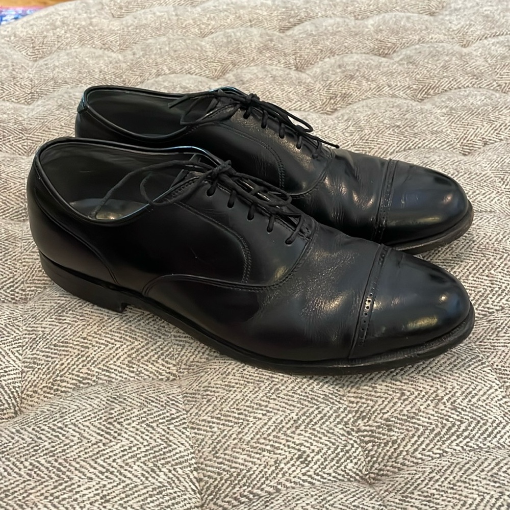 Foot Joy Classics black leather cap toe Oxford size 9.5 D